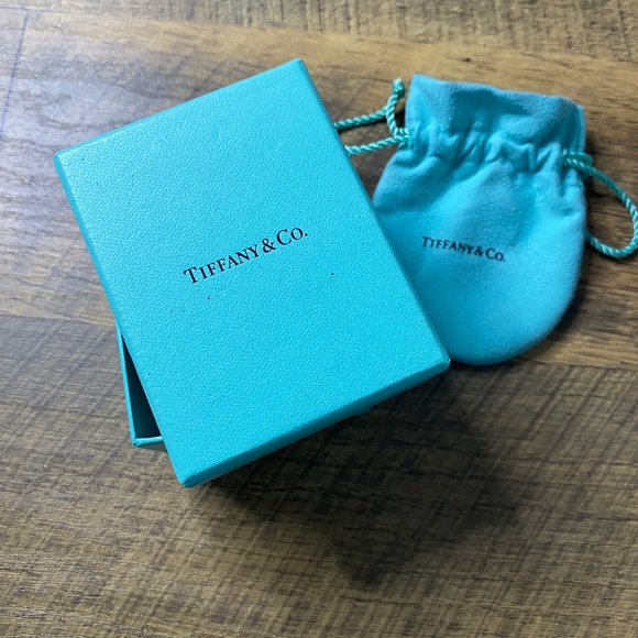 Tiffany & Co Teddy Ber Charm - Picture 7 of 9